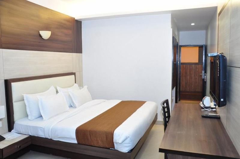 Hotel Sb Castle Kanpur Eksteriør billede