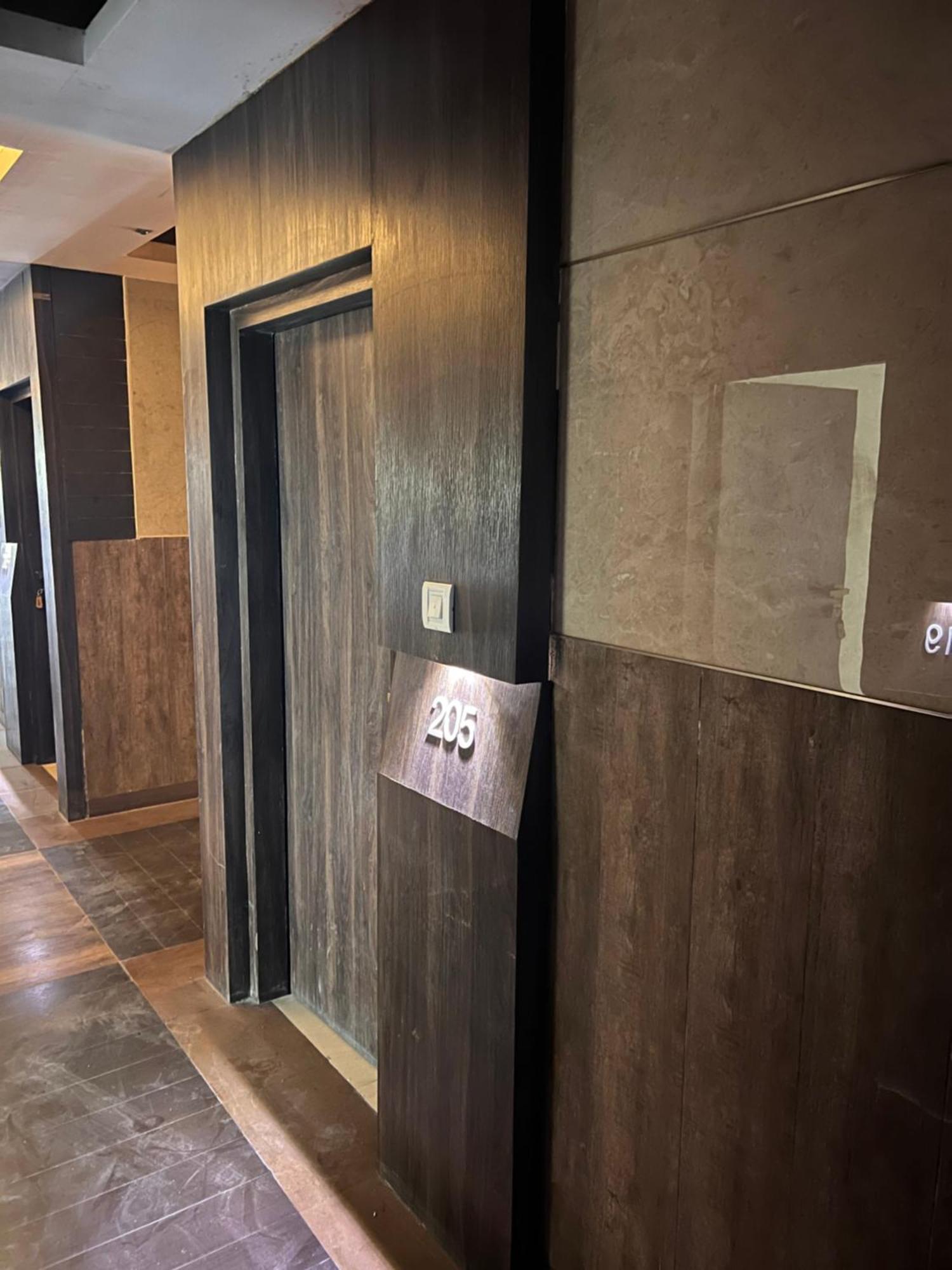 Hotel Sb Castle Kanpur Eksteriør billede