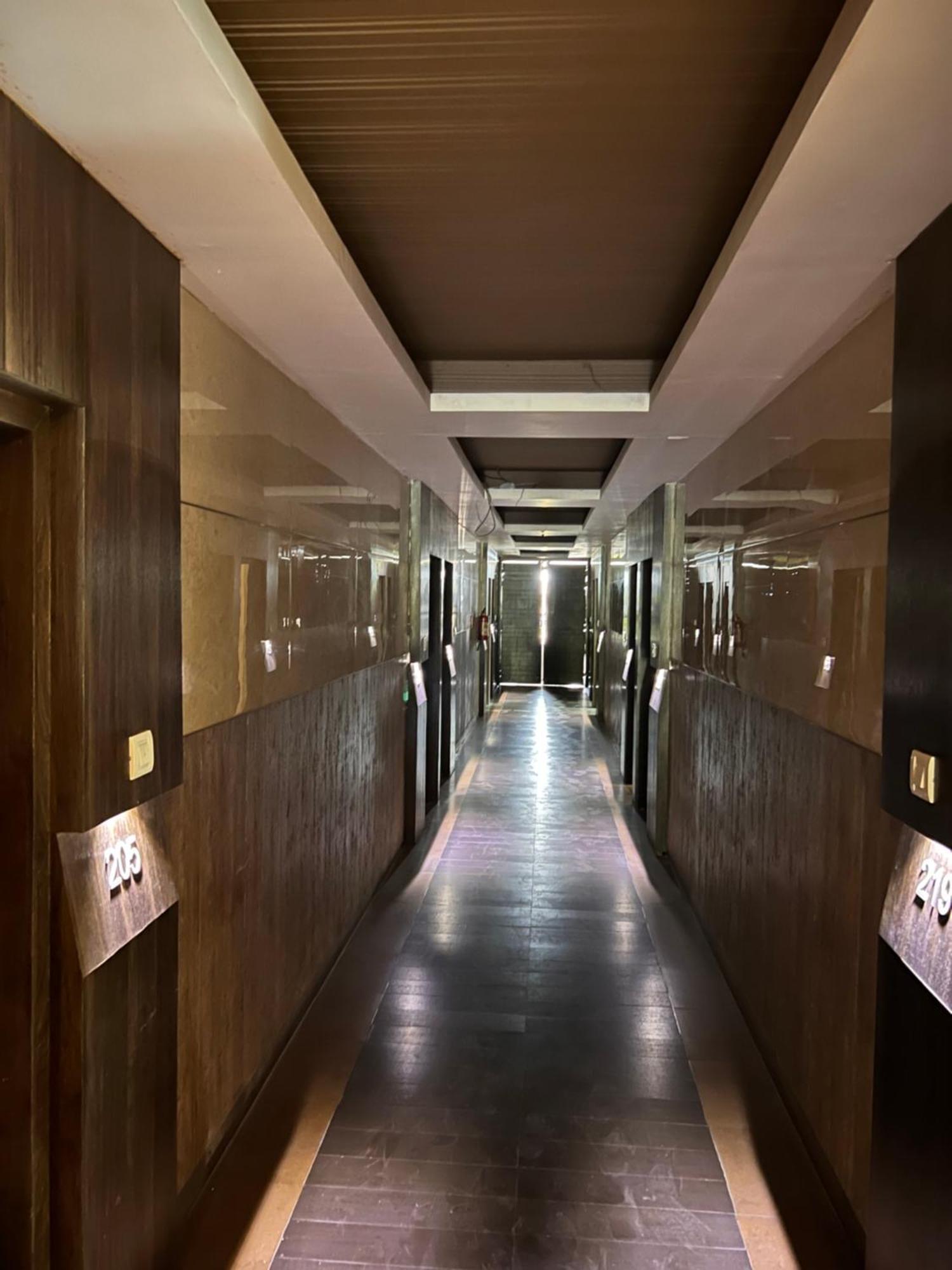 Hotel Sb Castle Kanpur Eksteriør billede